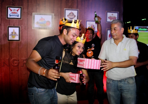 Prize Distribution to winners at #KFBeerUp Jaipur Edition at the Forresta Kitchen & Bar